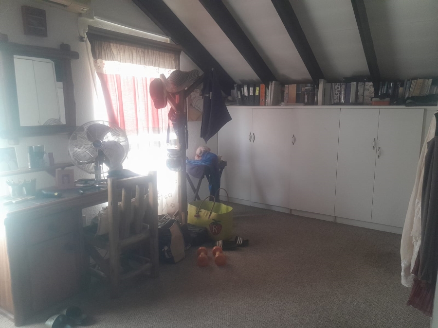 5 Bedroom Property for Sale in Heuwelsig North West